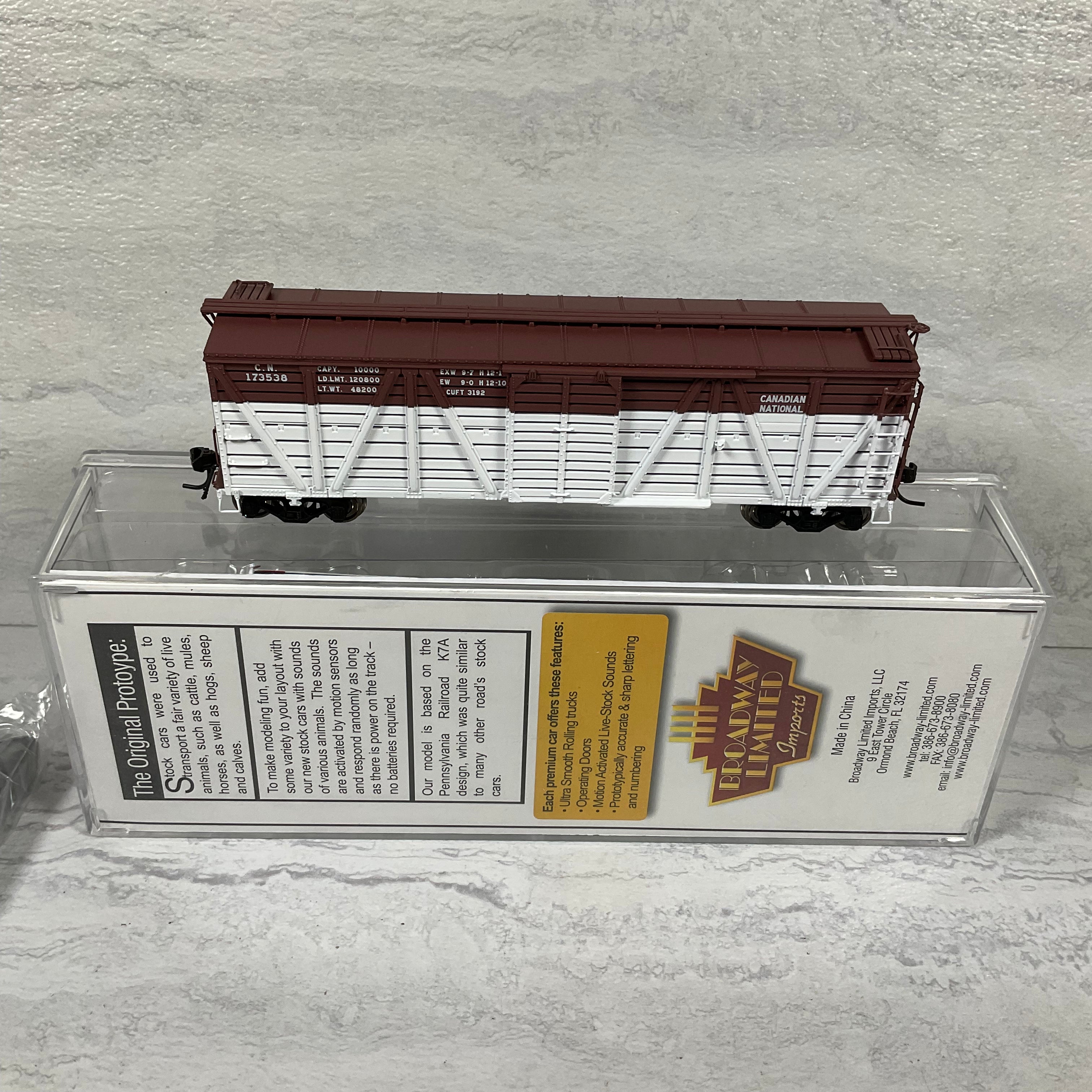 Broadway Limited 2521 HO Scale Stock Car w/Cattle Sounds, CN (7329261060334)